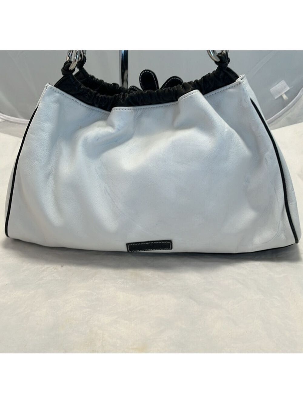 Isabella Fiore Flowers Satchel - Picture 6 of 16